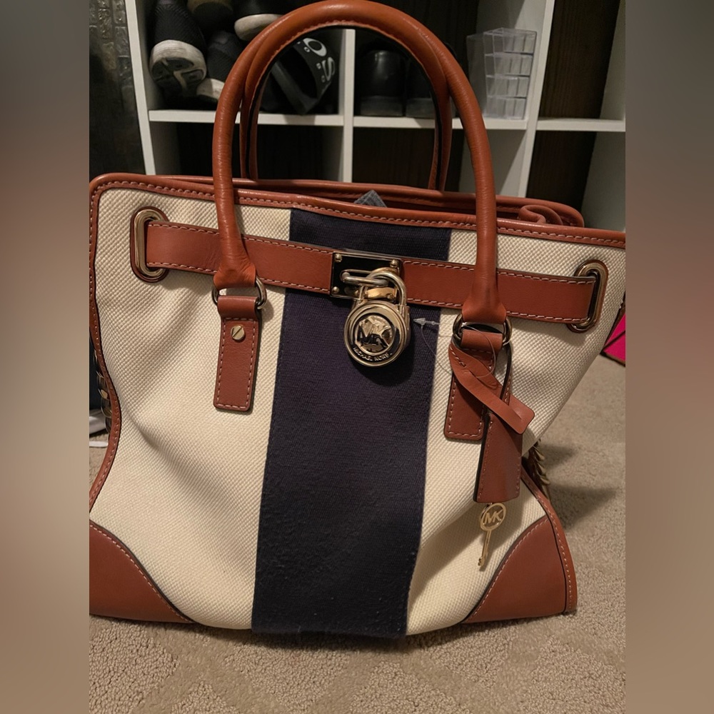 Michael kors handbag